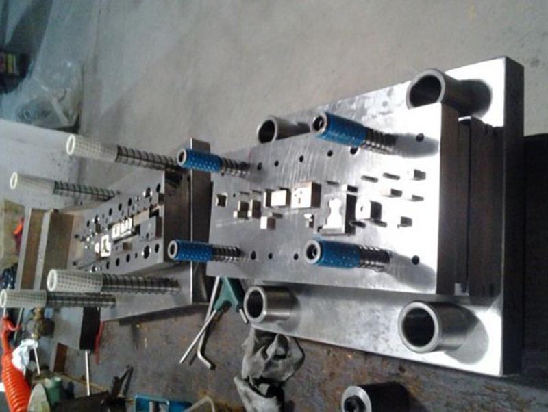 深圳模具制造-12